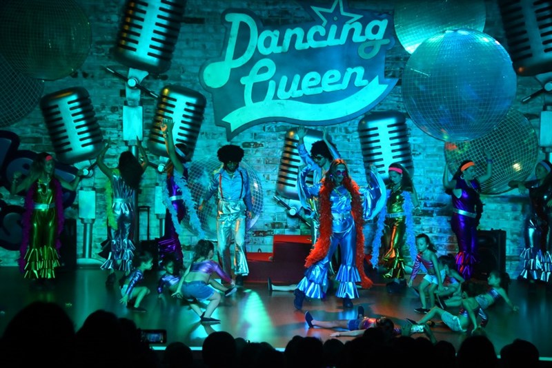Dancing Queen un hommage a Abba by Kazadoo